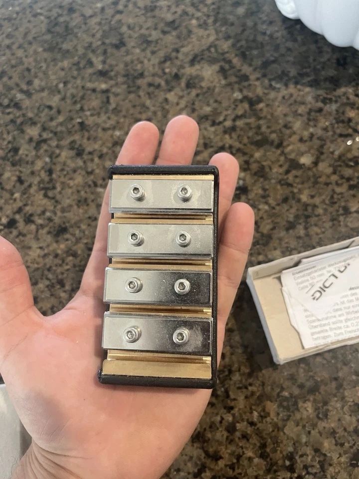 Afeitadora de clavijas para violín estándar Herdim Foto 2 de 3