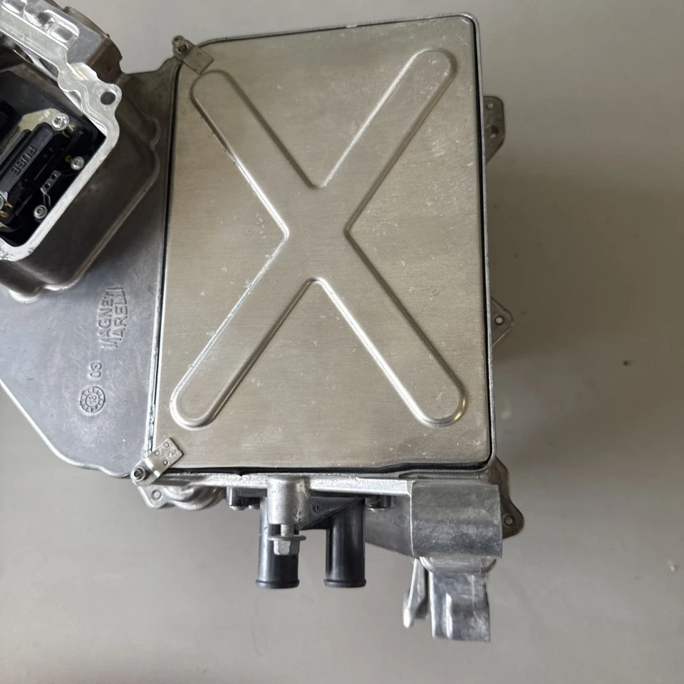 Módulo inversor de energía de batería híbrido Chrysler Pacifica OEM P05190239AM Foto 3 de 4