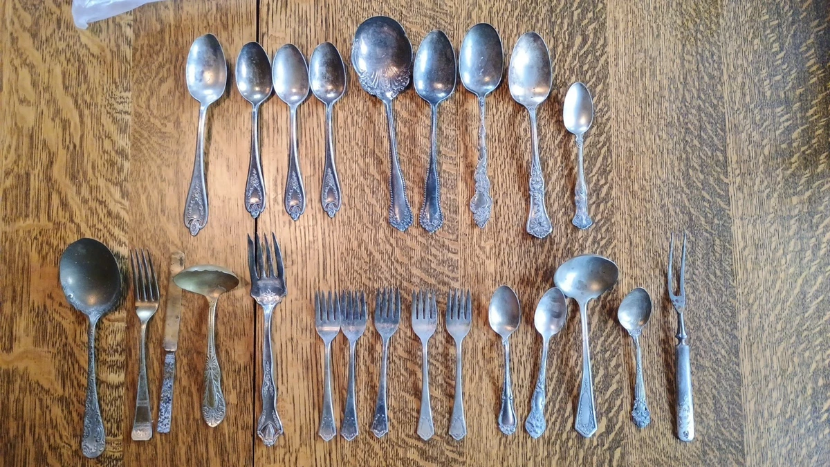 Wm. Rogers Silverware Antique US Silver-Plated Flatware for sale