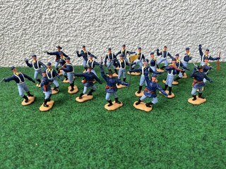 Timpo Toys 25 Nordstaatler Alle komplett Soldaten alle mit Käppis