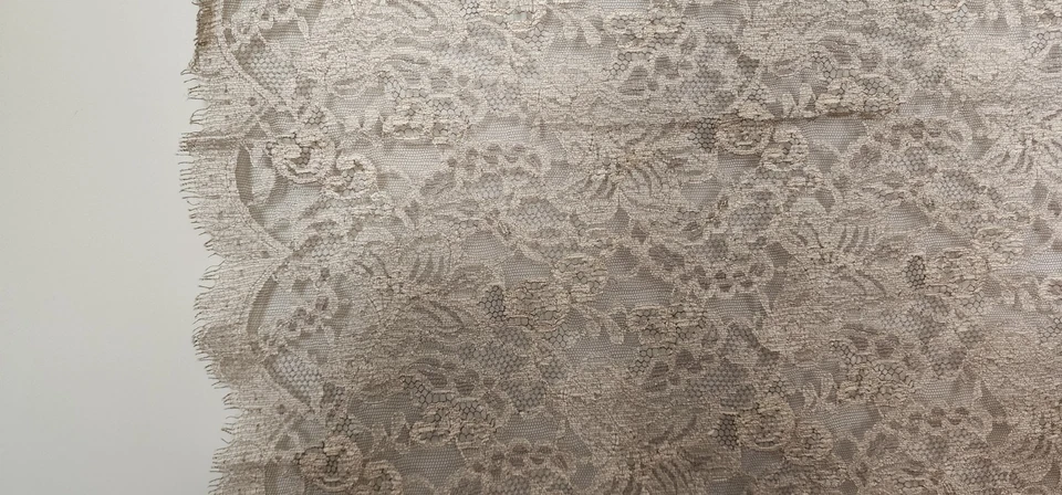 Vintage Ivory Floral Lace Fabric 1 Yard x 47" Wide – Klauber Brothers NY Bridal - Image 2 of 4
