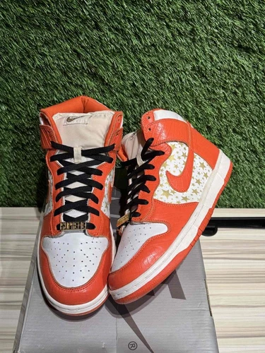 Taille 10,5M/12W Nike Dunk High Pro SB Supreme Orange Stars taille 10,5 307385 181