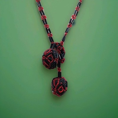 Estate Find | Vintage Lariat Necklace Black and Red Seed Beads 