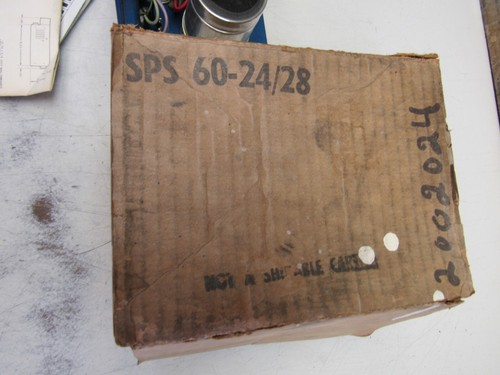 STANDARD POWER SUPPLY 24/28V 2.5A DC POWER SUPPLY SPS 60-24/28 NEW IN BOX !! - Picture 3 of 3