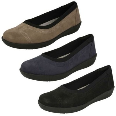clarks ayla flats