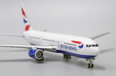 Maquette Avion Boeing 767-300 British Airways - Ancien Cadeau Personnel (26.2cm)