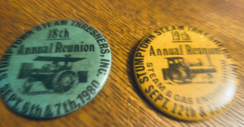1980 &1981 Stumptown Steam Threshers Club Tractor Antique Gas Engine Button Pins