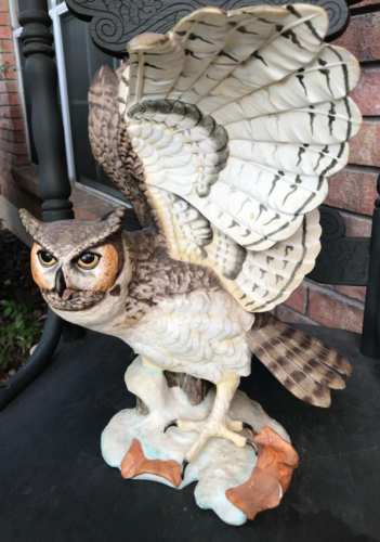 FRANKLIN MINT/PORCELAIN THE GREAT HORNED OWL GEORGE MCMONIGLE SCULPTURE ~ 1988 - Picture 1 of 12