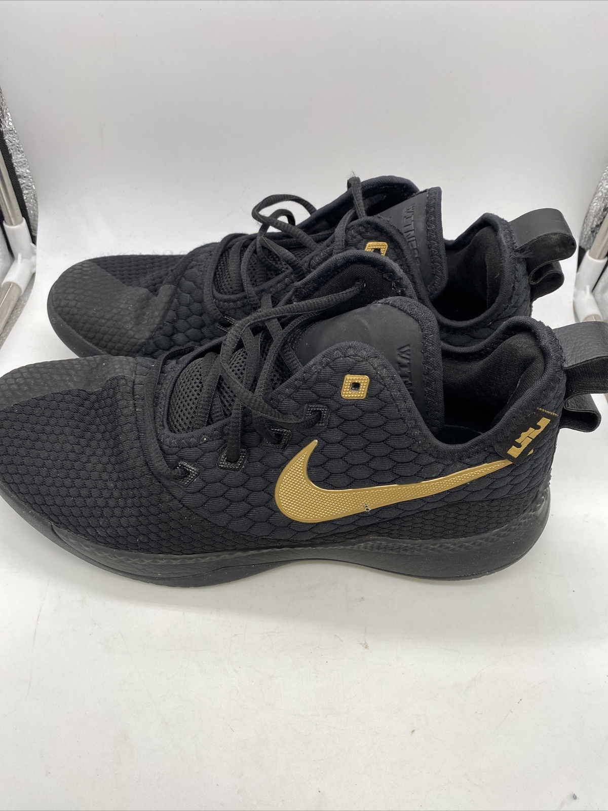 Nike LeBron Witness 3 Black Gold 