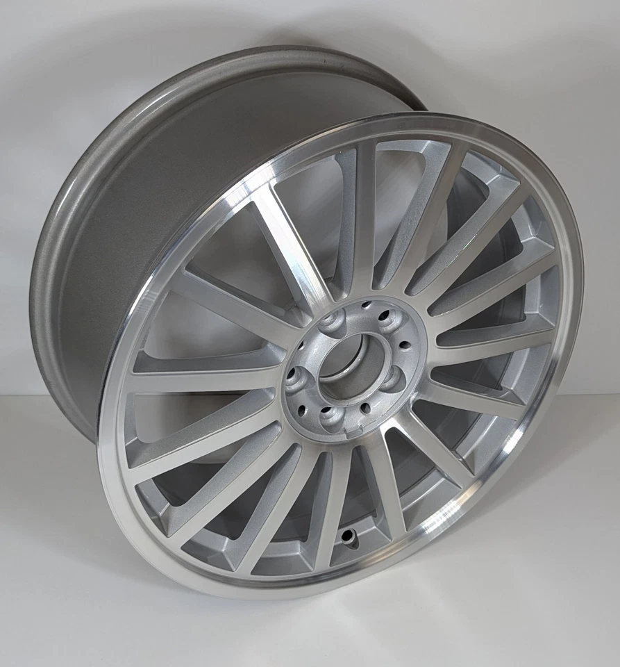 LLANTA RUEDA CHRYSLER CROSSFIRE SRT6 DELANTERA 18" FABRICANTE ORIGINAL 18x7,5 A1934010202 SRT-6 Foto 4 de 4
