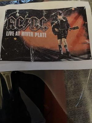 AC/DC Live At Riverside Fan Club