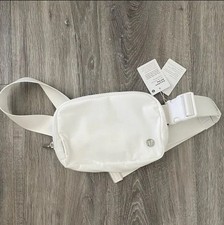 Everywhere Belt Bag NWT 1L White Crossbody Pouch Fanny Accessory