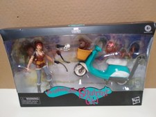MARVEL LEGENDS THE UNBEATABLE SQUIRREL GIRL W SCOOTER & ACCESSORIES BOX SET NIB