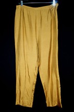 RARE VINTAGE "VERA" SILK 1960'S MUSTARD COLOR CAPRIS SIZE 30 INCH WAIST