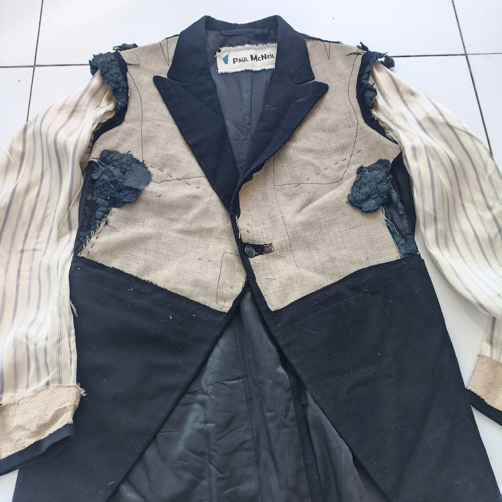 Paul McNeil Customised / DECONSTRUCTED VINTAGE TAIL JACKET Size L / XL SUPERB - product detail image 10