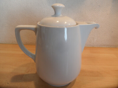 Alte Kaffeekanne Teekanne weiß Gastronomie Retro Vintage Porzellan Bodenmarke 16