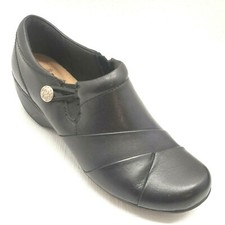 Clarks Women 8M Loafer Shoe Slip On Black Leather Zip Side Comfort 26113341 EUC 