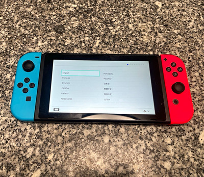 Nintendo Switch Handheld System HAC-001(-01) Works, does not come with charger