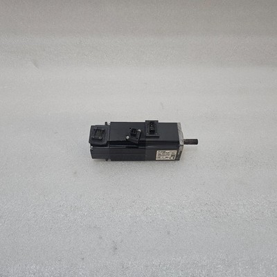 MITSUBISHI HF-MP13B AC SERVO MOTOR 100W 3000RPM 98V INDUSTRIAL SERVO MOTOR MADE