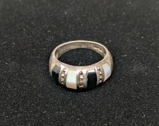 925 Sterling Silver Ring Size 7 Vintage Mother of Pearl Black Onyx