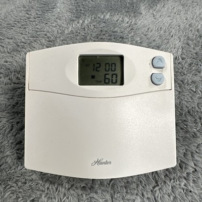 Hunter 44110 Programmable Thermostat 5-2 Day Heat Cool Tested Working