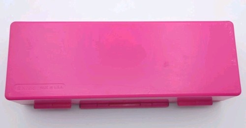 Stitcher's Mate Magnetic Needle Case with 2 Compartments and Inside Ruler Pink - Picture 4 of 9