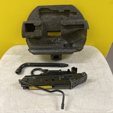 2009-2017 FORD FIESTA TOOLKIT CAR JACK & WHEEL BRACE + TOWING TOW EYE