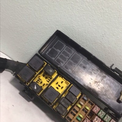 2007 jeep liberty cigarette lighter fuse location 2002 Box Diagrams OEM Engine Fuse Relay Box