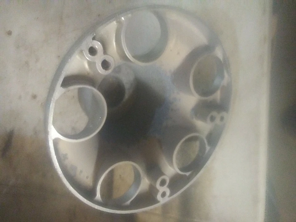 Llanta tapa central AMC Javelin Hornet Pacer 1971-80 - usada Foto 3 de 3