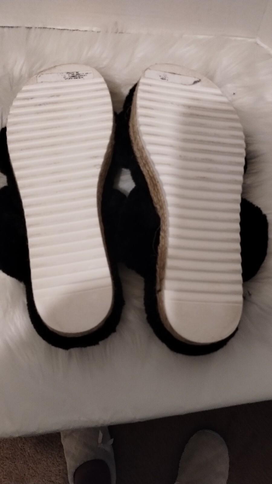 SAOLA Pantofola con plateau in pelliccia sintetica Steve Madden Katara suola in espadrille nera taglia...