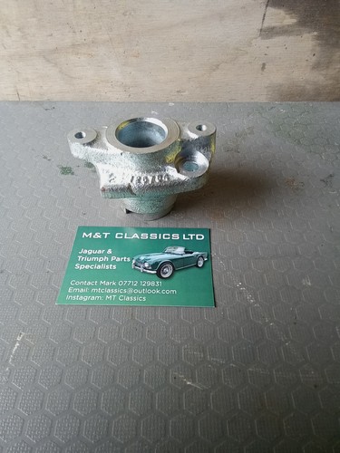 Triumph Tr250/6 Distributor Pedestal Part No 126784 Carb Models