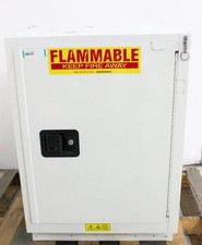 Justrite Sure-Grip 15 Gal Acid Corrosive Storage Cabinet Safe Shelf (3320029268)