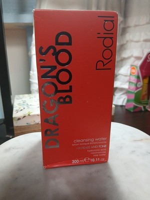 NIB Rodial Dragons Blood Cleansing Water Micellar 10.1oz 300 ML