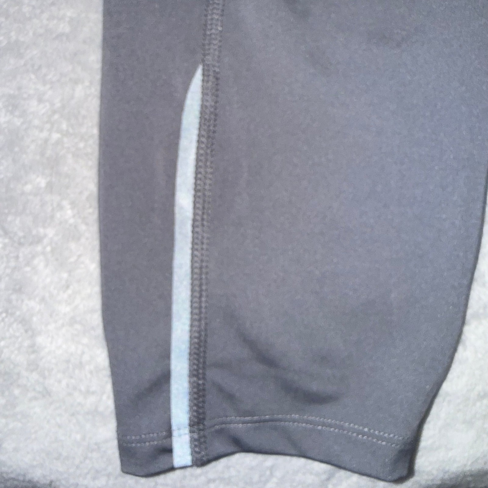 NWT Under Armour Women's UA Fly-Fast Ankle Tights High Rise Gray Size M thumbnail 2
