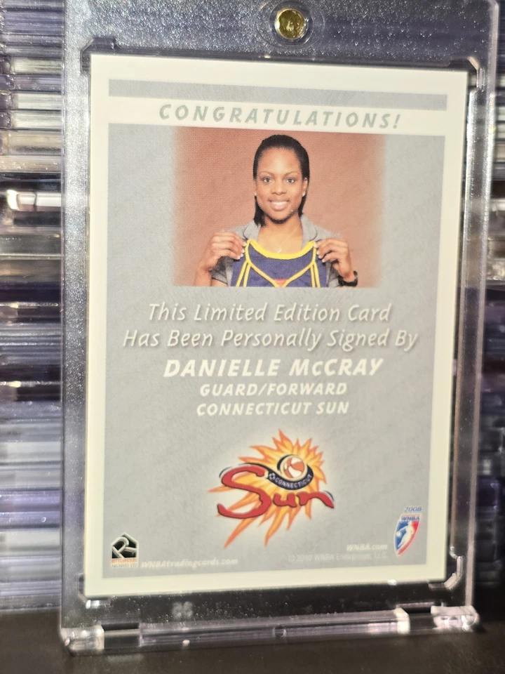 2010 Rittenhouse WNBA Danielle McCray limited edition Auto Autograph RC SUN! - Image 2 of 3