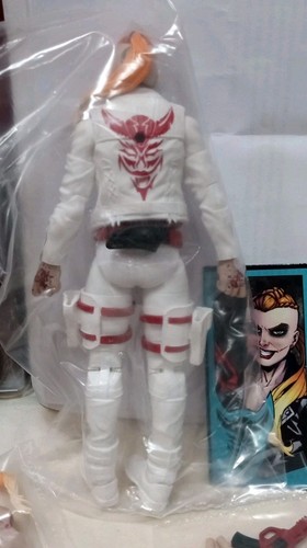 Figura Valaverse Action Force BLOODY PANDORA Blanco Traje 6" NUEVO SELLADO - Imagen 11 de 13