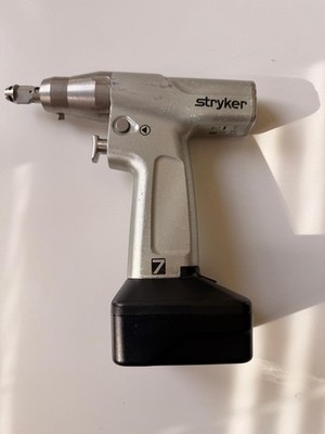 Stryker 7207 System 7  RECIPROCATING SAW 7207000000 - 12022112.  BATERY INCLUDED