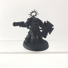 X1 Captain With Shield Relic Plastic Warhammer 40K  P-00EMC