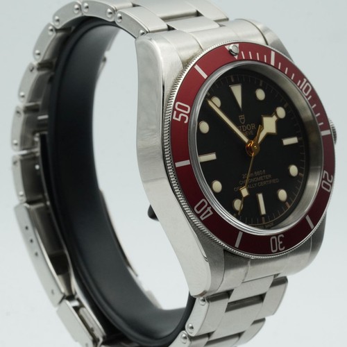 TUDOR Black Bay Montre Automatique pour Homme 79230 41MM Acier Papiere De 2018 2 - Photo 3 sur 12