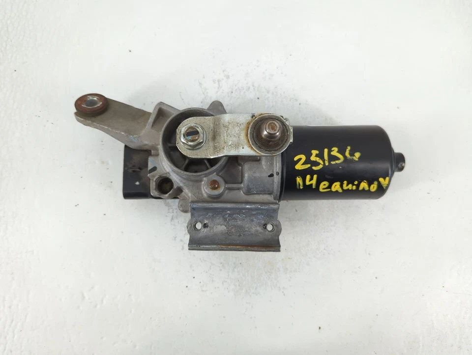 Chevrolet Equinox Radiator Coolant Overflow Expansion Tank Bottle APQZ4 - Image 2 of 4