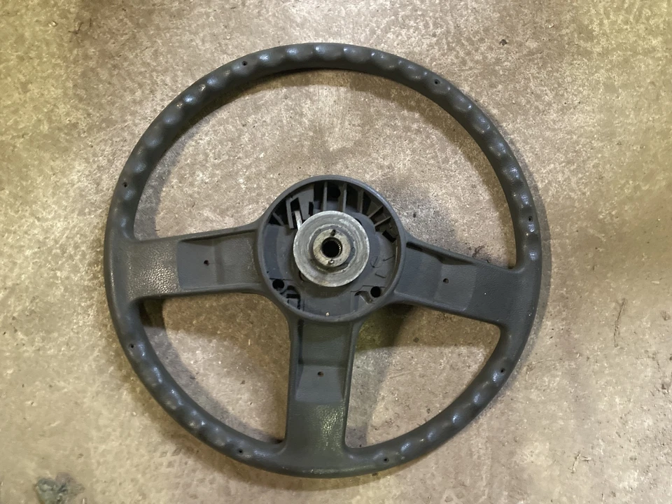 SUZUKI SJ 410 SJ413 SAMURAI LENKRAD 3 SPEICHEN GRAU GEBRAUCHT MIT HUPENKNOPF !! - Bild 2 von 4