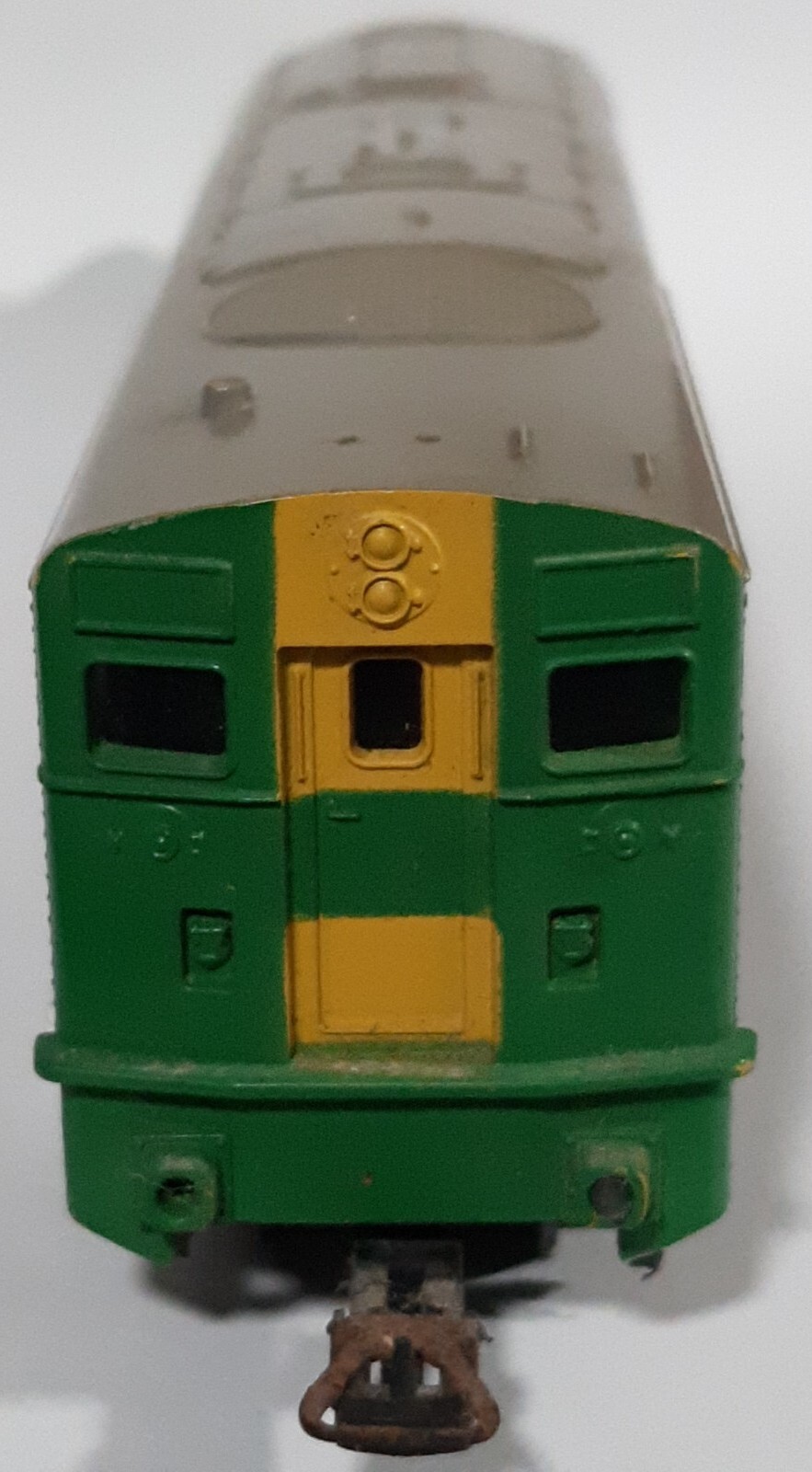 Australian national 937 Green, electric model train over 30