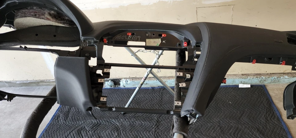 BMW 650 640 M6 F13 F12 OEM 12-18 TABLERO DELANTERO TABLERO PANEL CUBIERTA NEGRO Foto 4 de 4