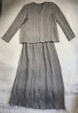 JURGEN LEHL Skirt Suit Set Size M Gray J104FS651 Silk Lagenlook Pleated Button