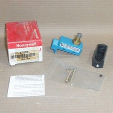 NEW HONEYWELL BZE6-2RQ8 MICRO SWITCH SENSING AND CONTROL 6P599 AK