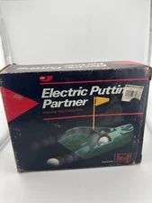 Oscar Jr. Electric Putting Partner Putting Green With Ball Electric Cord