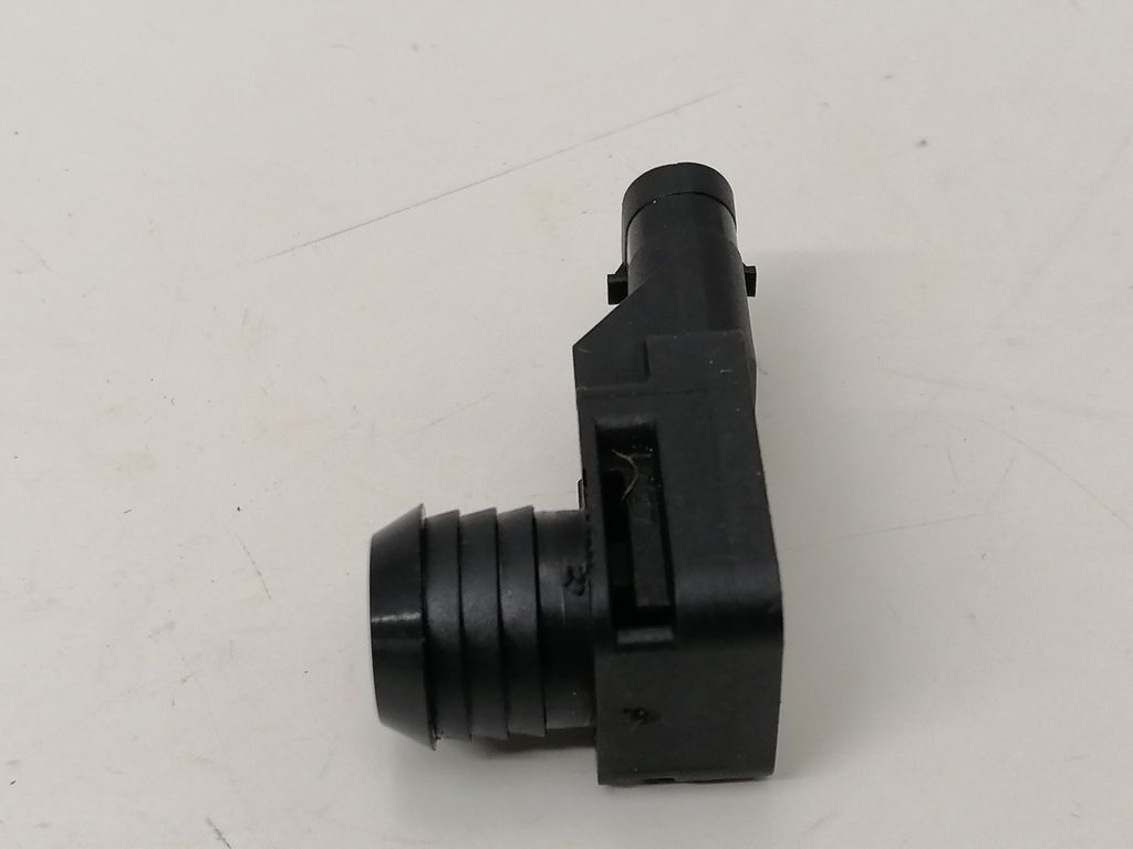 Mercedes-Benz E W212 W204 Brake pressure Sensor 0065422518 