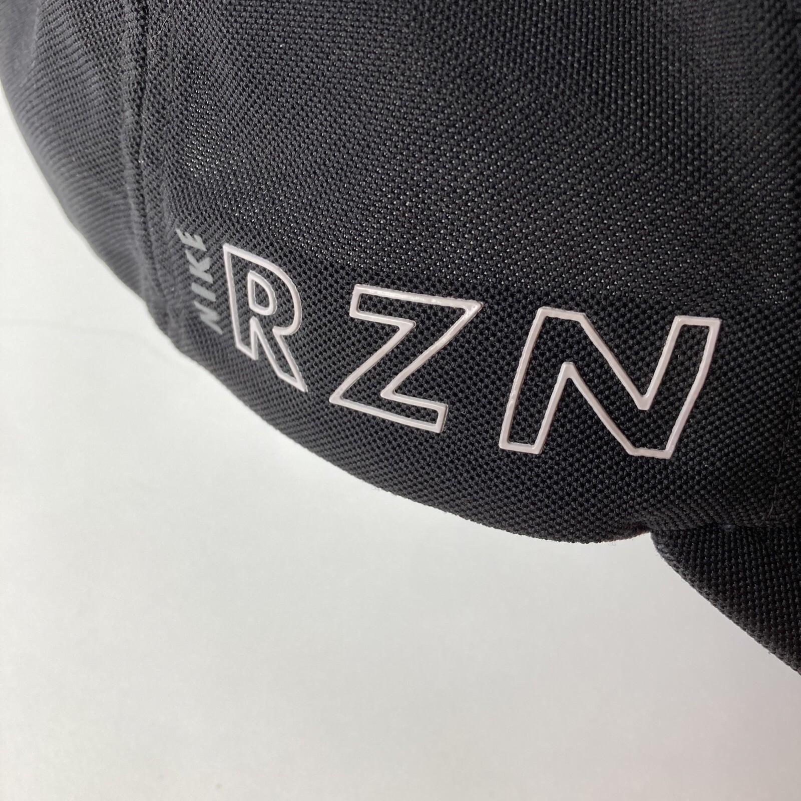 Nike Vapor/RZN Flexfit Golf Hat Cap Black/White XL Moisture Wick Performance