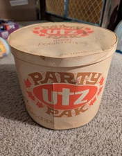 Vintage Party UTZ Pak Fresh Potato Chips $1.09 Hanover PA 15 oz Cardboard Drum