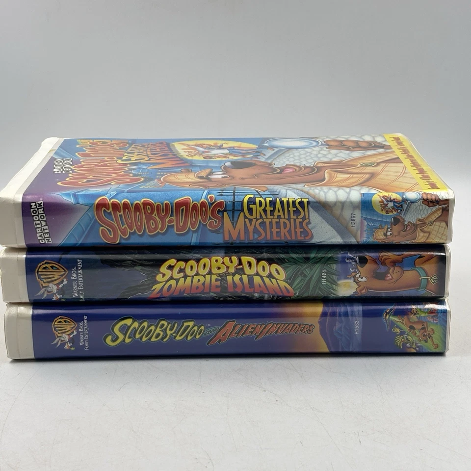 Lot Of 3 Scooby-Doo VHS Clamshell Zombie Island Alien Invaders Greatest Mysterie - Image 2 of 4